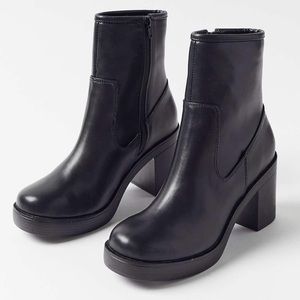 UO Gwen Platform boots